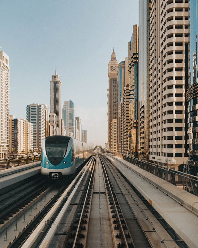 Dubai metro running